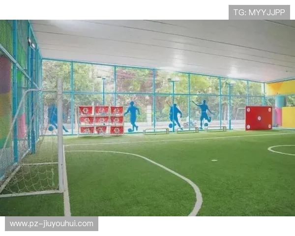 从球场下层看台凝望绿茵激战的沉浸式全景观赛体验新标题魅力纷呈